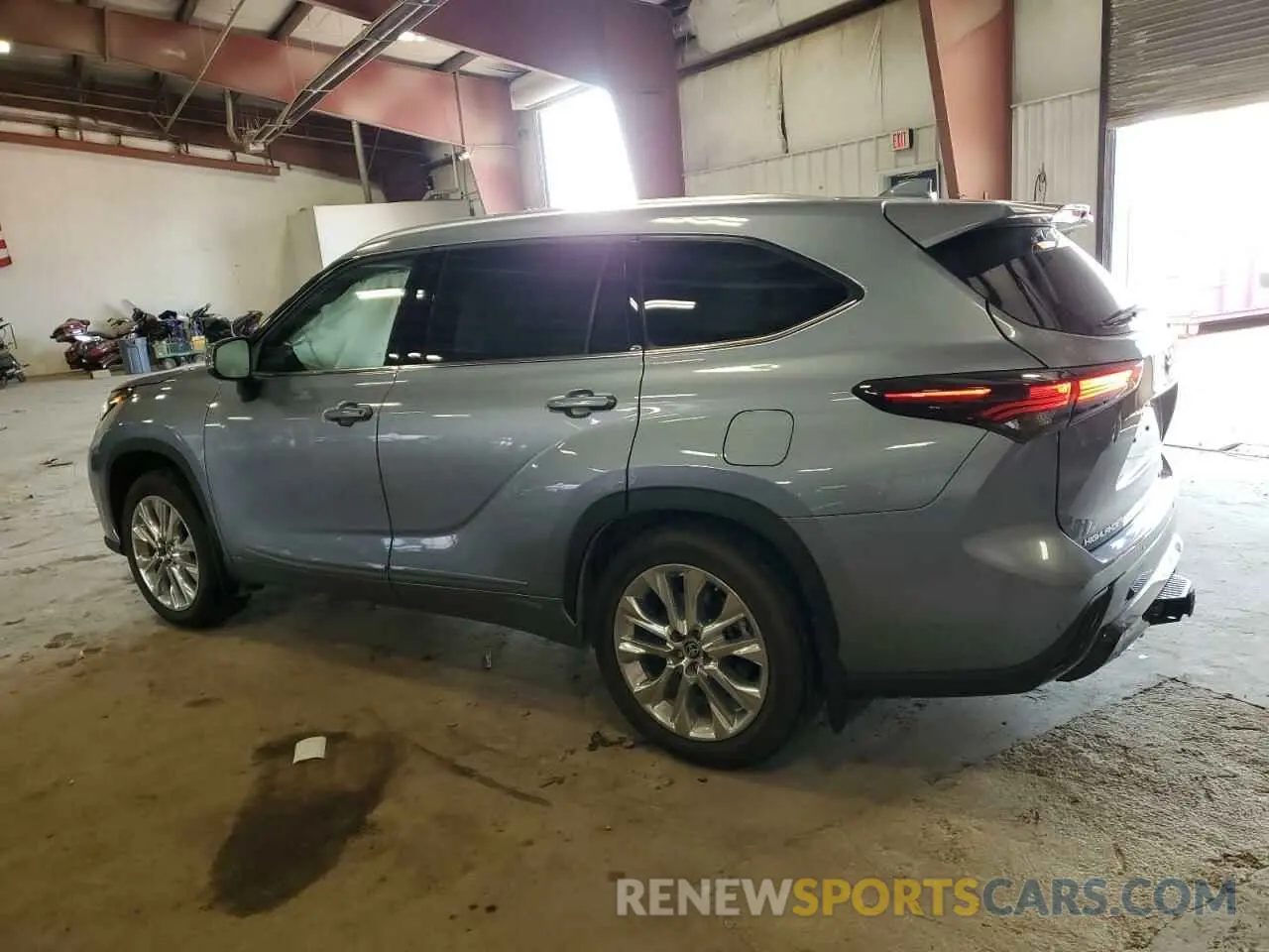 2 Photograph of a damaged car 5TDKDRBH4RS532012 TOYOTA HIGHLANDER 2024