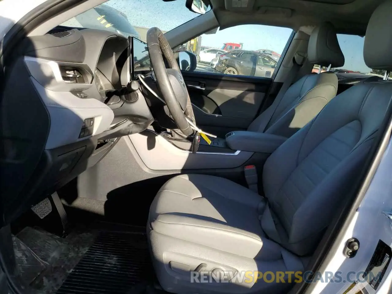 7 Photograph of a damaged car 5TDKDRBH4RS548517 TOYOTA HIGHLANDER 2024