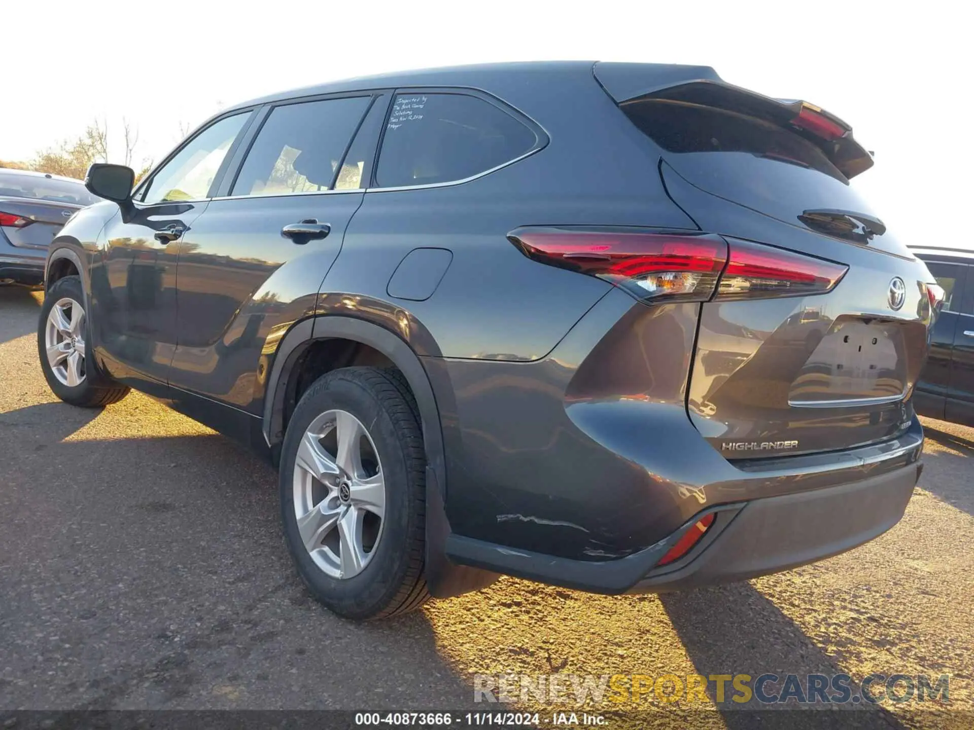 3 Photograph of a damaged car 5TDKDRBH7RS538502 TOYOTA HIGHLANDER 2024