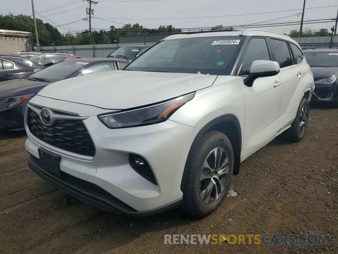 1 Photograph of a damaged car 5TDKDRBH8RS564669 TOYOTA HIGHLANDER 2024