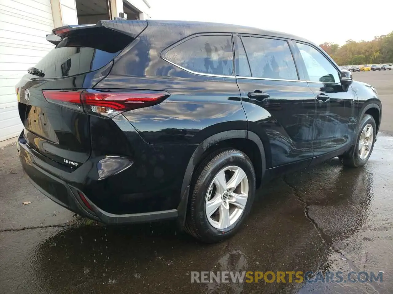 3 Photograph of a damaged car 5TDKDRBH9RS564681 TOYOTA HIGHLANDER 2024