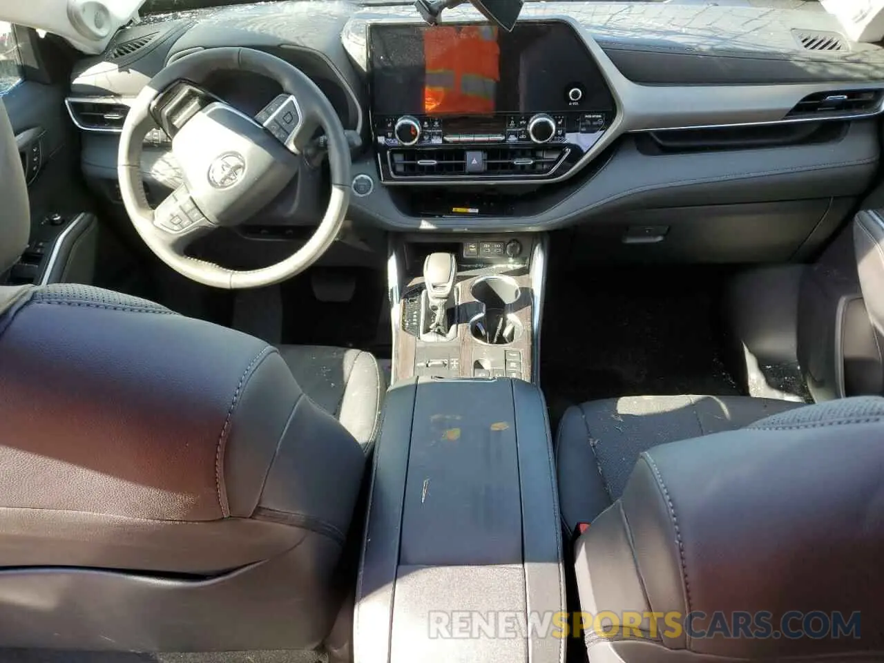 8 Фотография поврежденного автомобиля 5TDXBRCH2RS635276 TOYOTA HIGHLANDER 2024