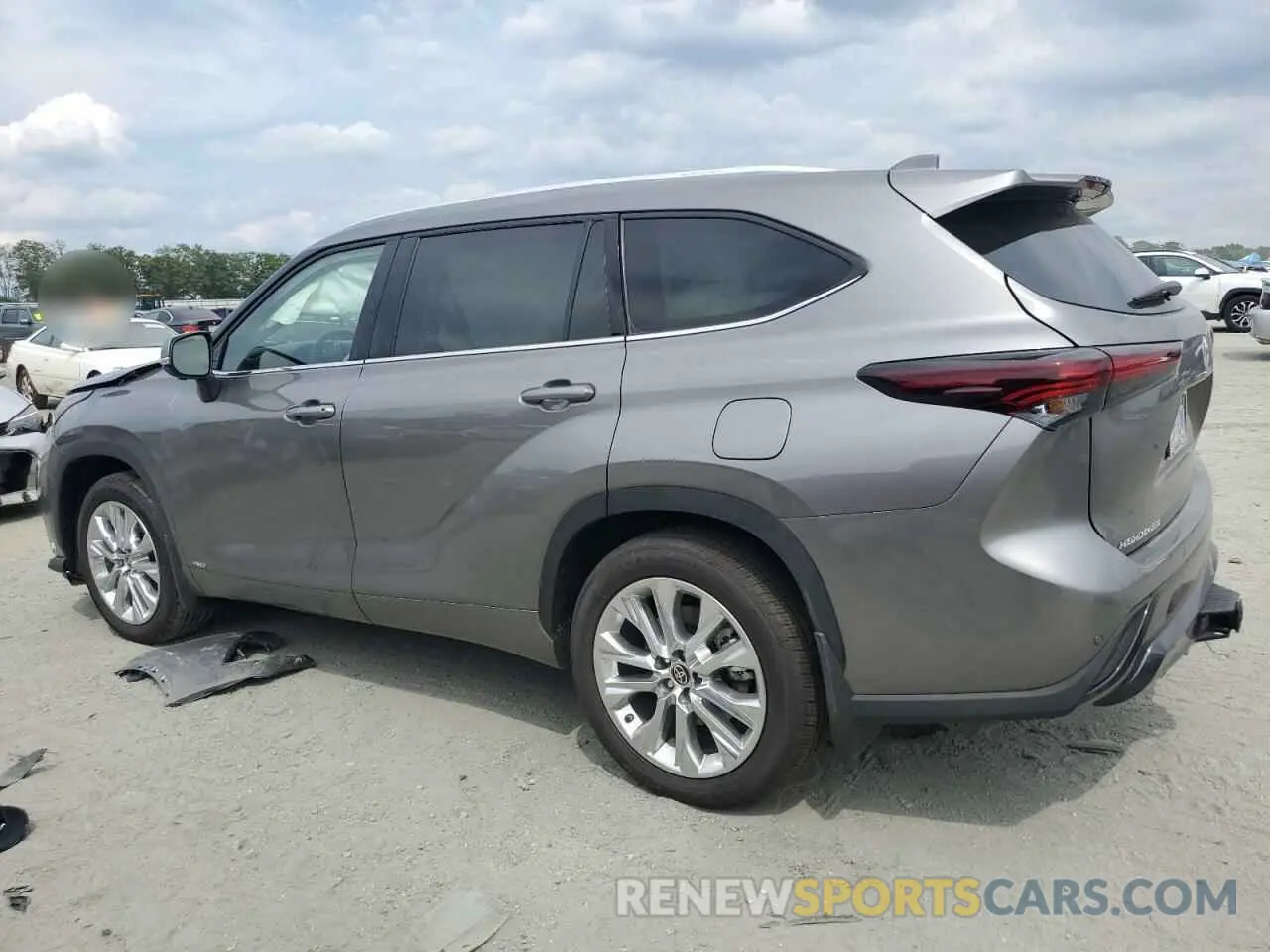 2 Photograph of a damaged car 5TDXBRCH0SS668024 TOYOTA HIGHLANDER 2025