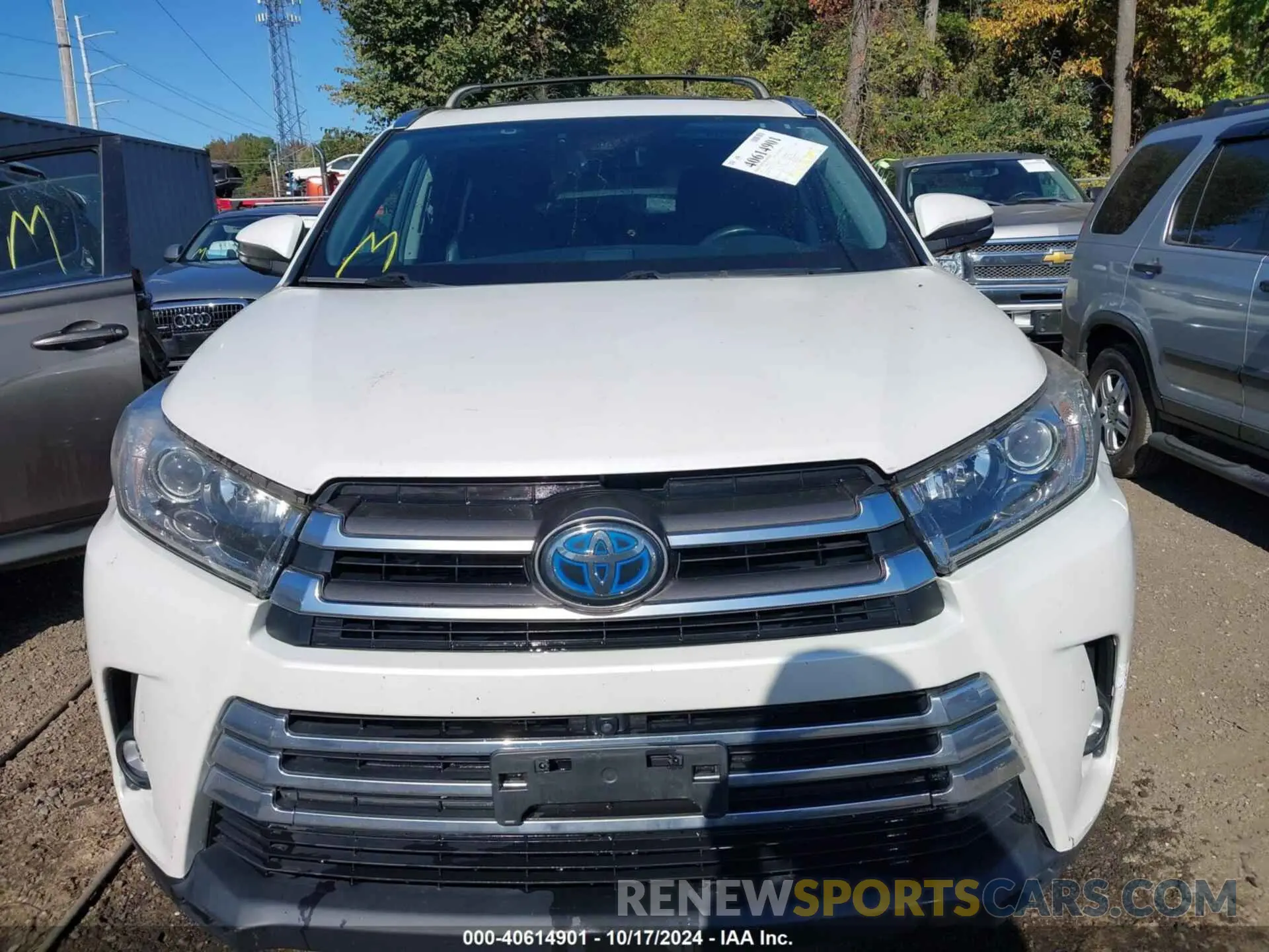 12 Photograph of a damaged car 5TDDGRFH3KS052320 TOYOTA HIGHLANDER HYBRID 2019