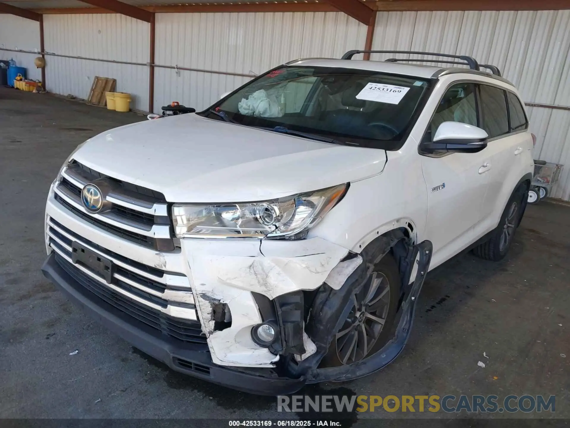 6 Photograph of a damaged car 5TDJGRFH2KS077843 TOYOTA HIGHLANDER HYBRID 2019