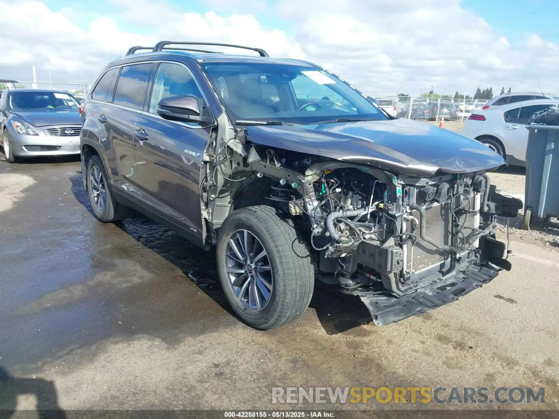 1 Photograph of a damaged car 5TDJGRFH6KS078946 TOYOTA HIGHLANDER HYBRID 2019