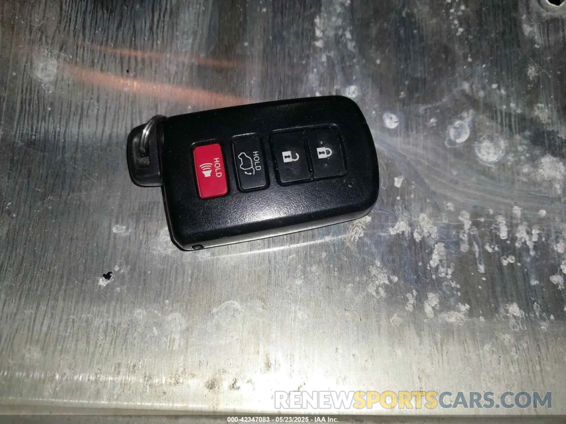 11 Photograph of a damaged car 5TDJGRFH7KS078437 TOYOTA HIGHLANDER HYBRID 2019