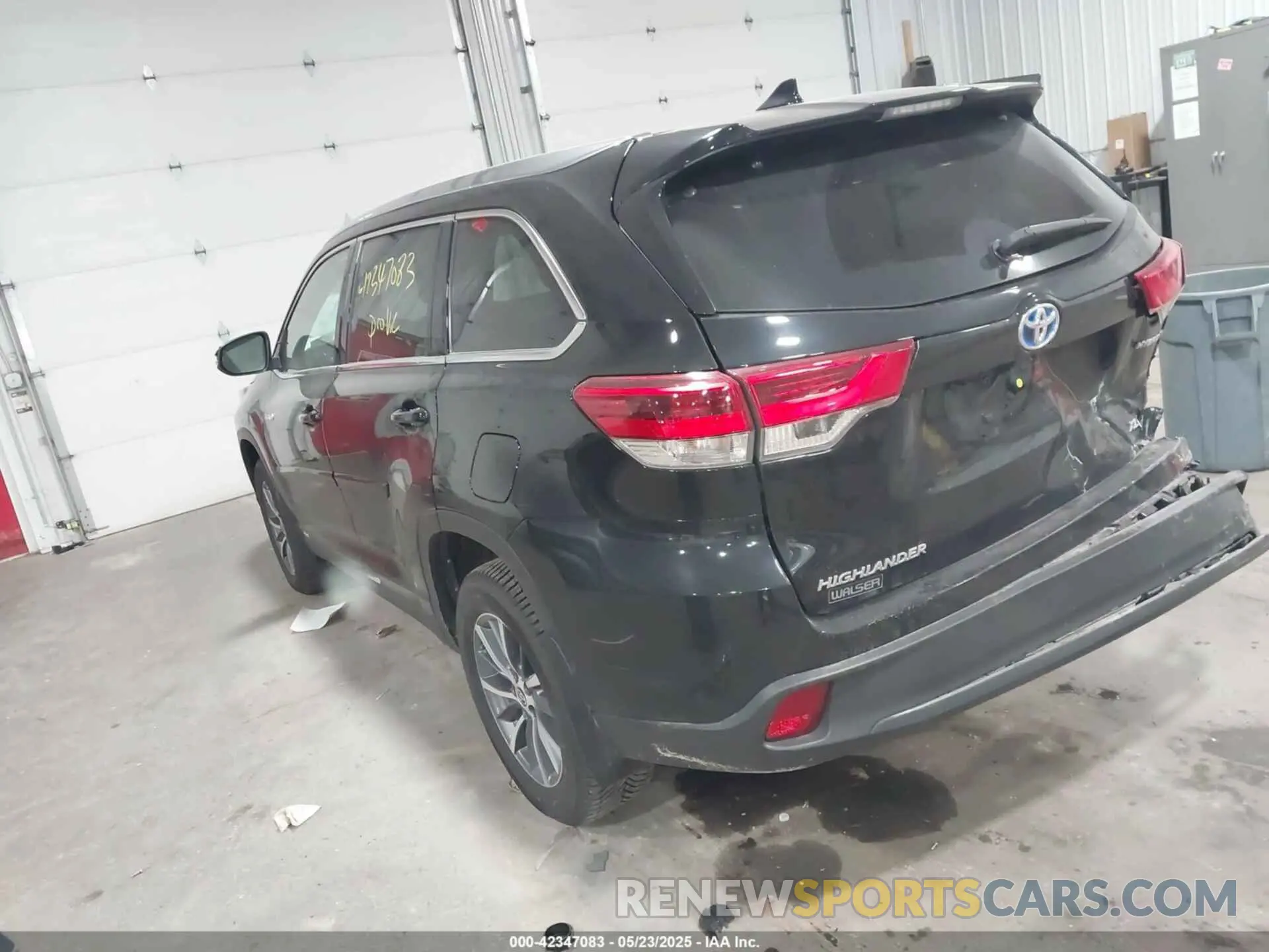 3 Photograph of a damaged car 5TDJGRFH7KS078437 TOYOTA HIGHLANDER HYBRID 2019