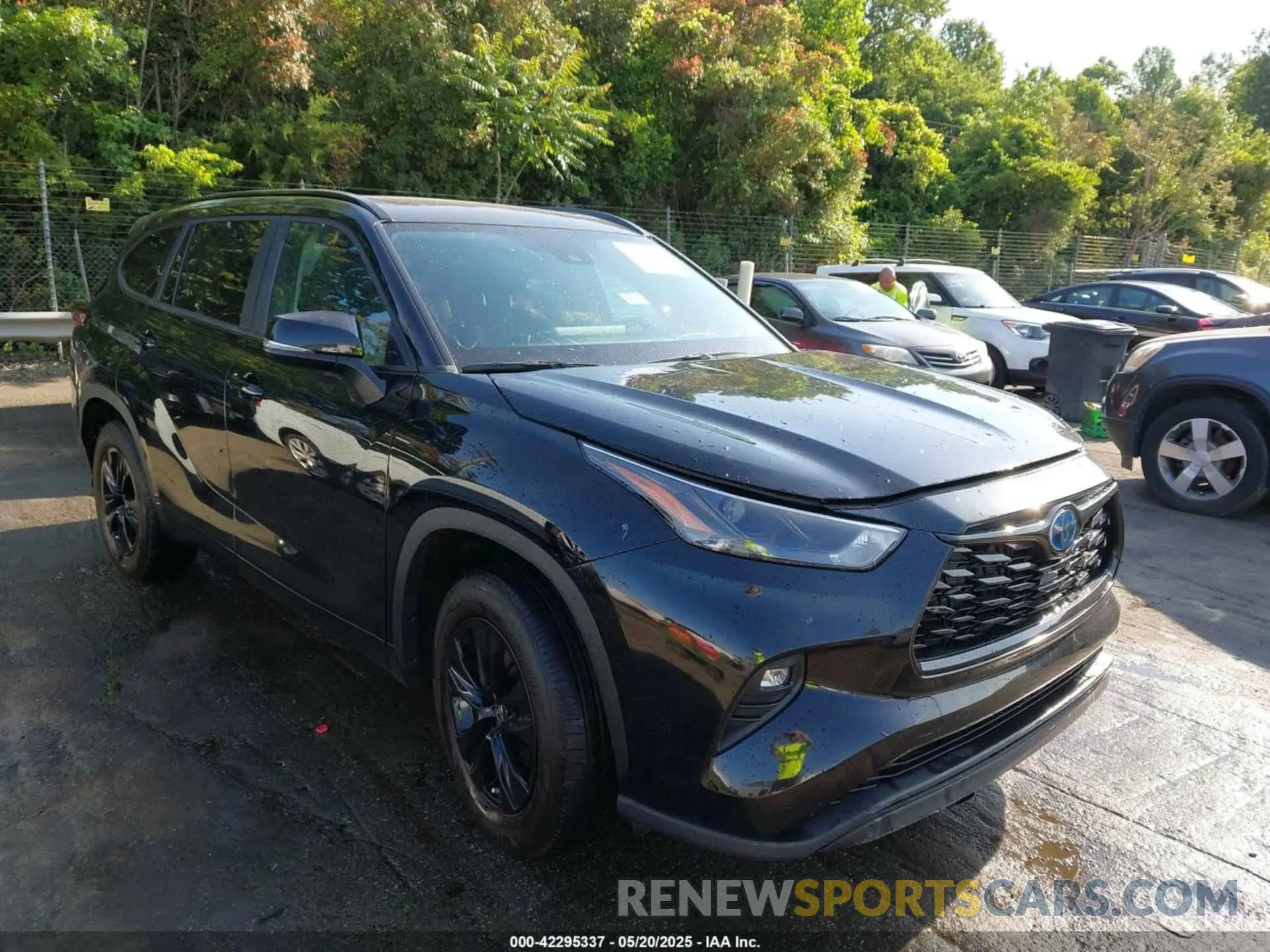 1 Photograph of a damaged car 5TDKARAH3RS529855 TOYOTA HIGHLANDER HYBRID 2024