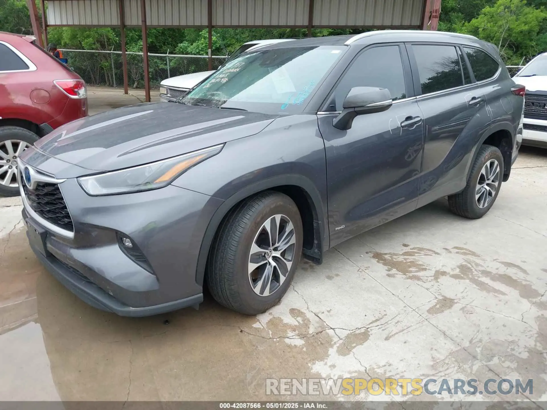 2 Photograph of a damaged car 5TDKBRCH2RS630718 TOYOTA HIGHLANDER HYBRID 2024