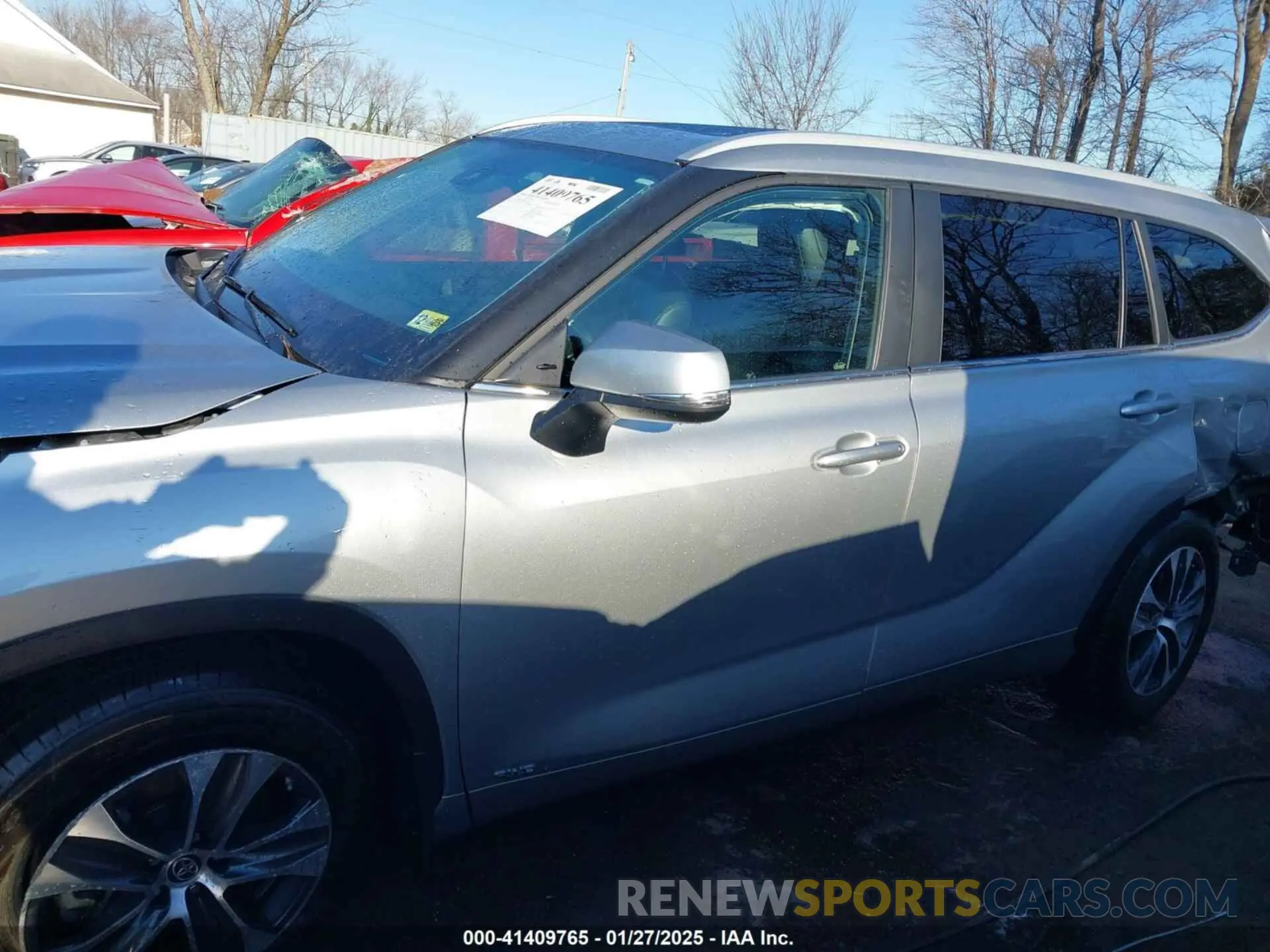 14 Photograph of a damaged car 5TDKBRCH6RS612934 TOYOTA HIGHLANDER HYBRID 2024