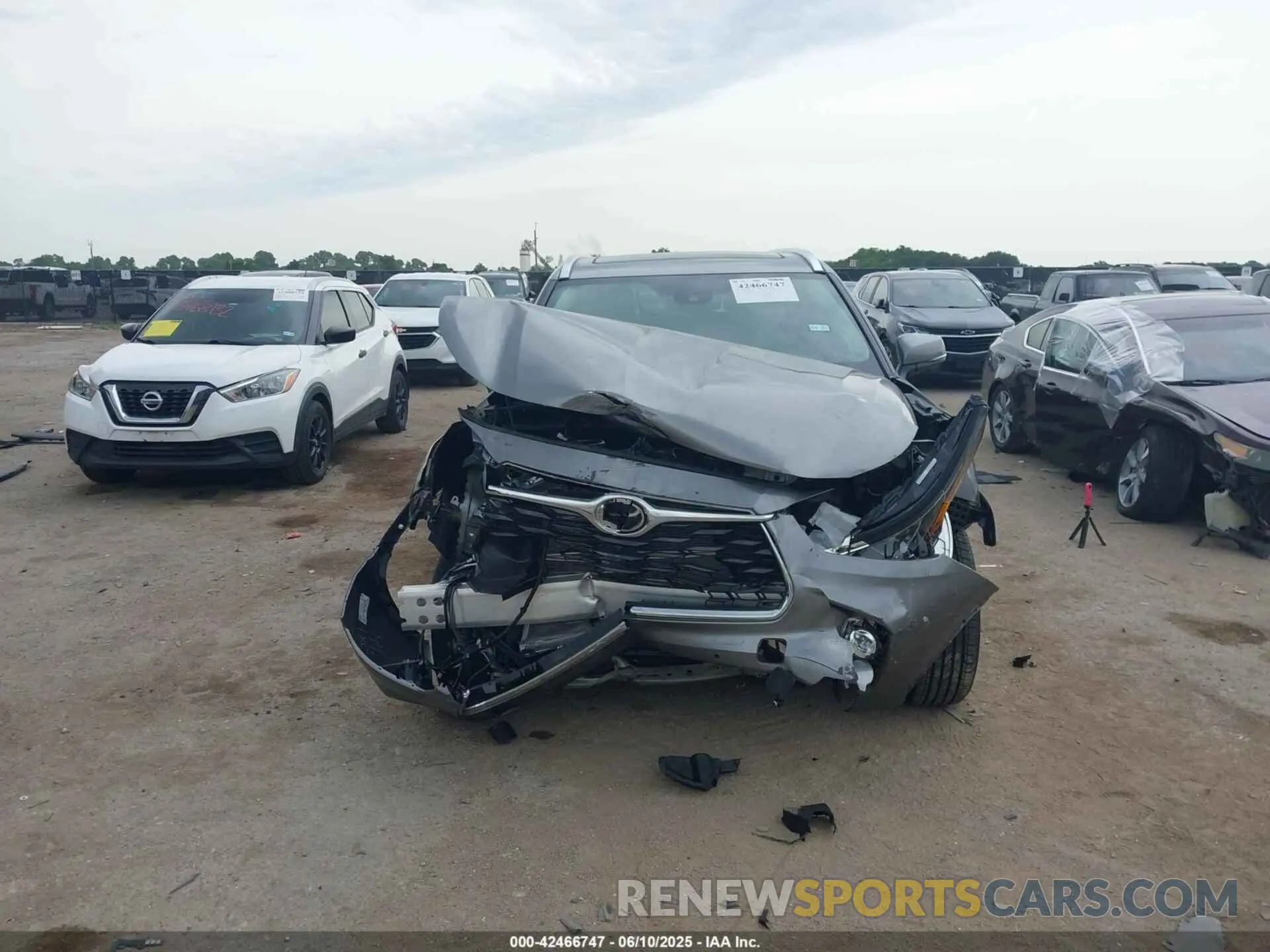 6 Photograph of a damaged car 5TDEBRCH5SS666048 TOYOTA HIGHLANDER HYBRID 2025