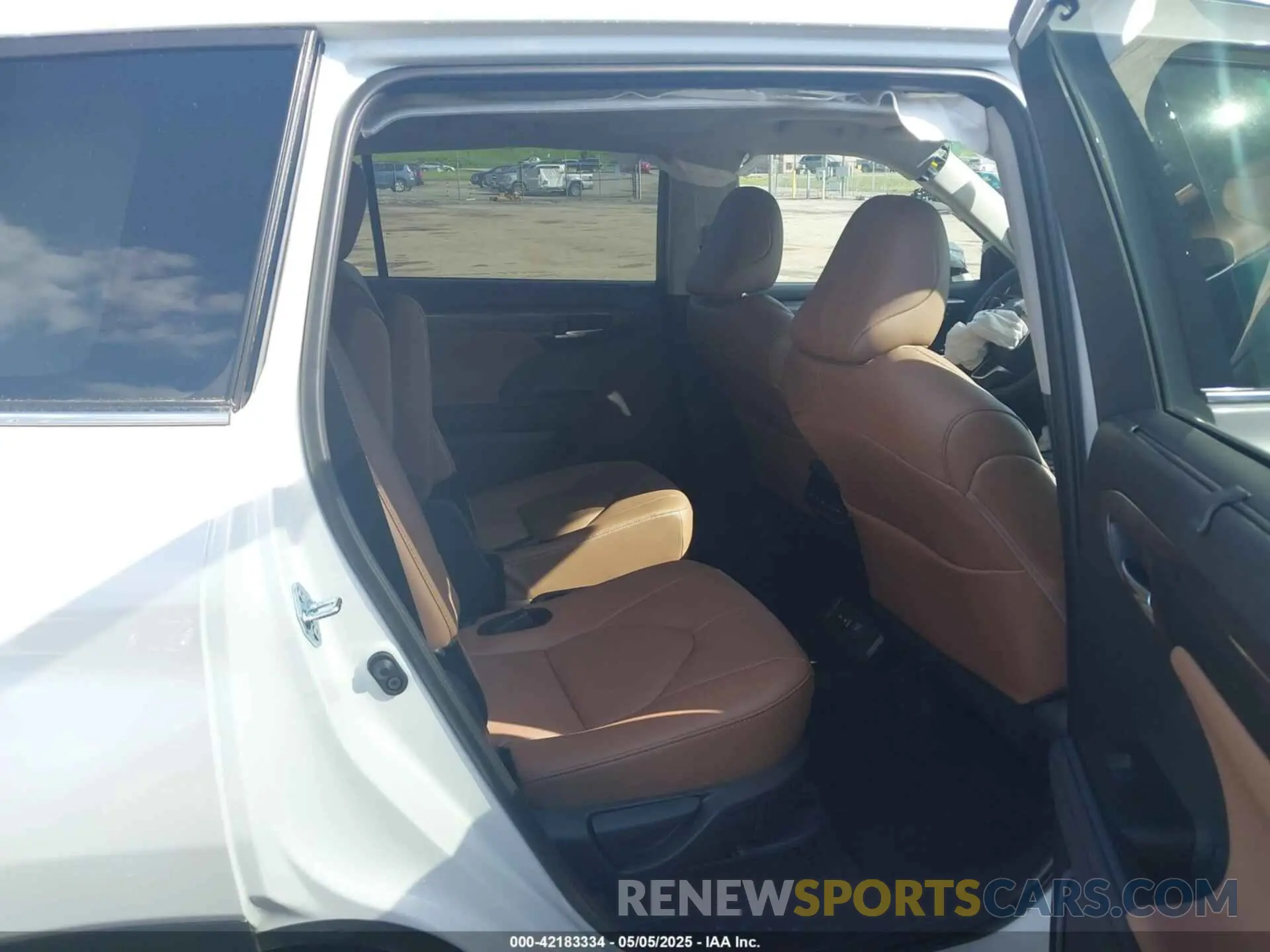 8 Фотография поврежденного автомобиля 5TDKBRCHXSS662712 TOYOTA HIGHLANDER HYBRID 2025