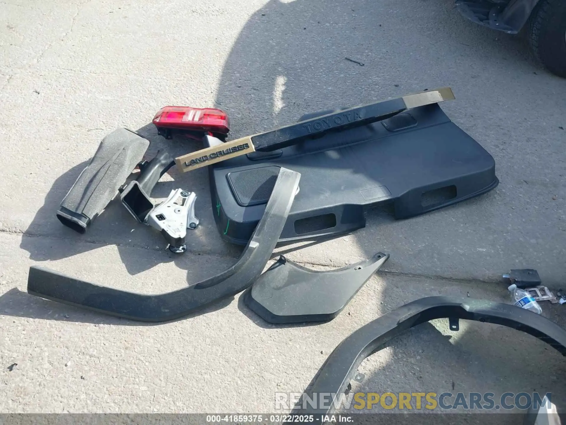 12 Photograph of a damaged car JTEABFAJ9RK012363 TOYOTA LAND CRUISER 2024