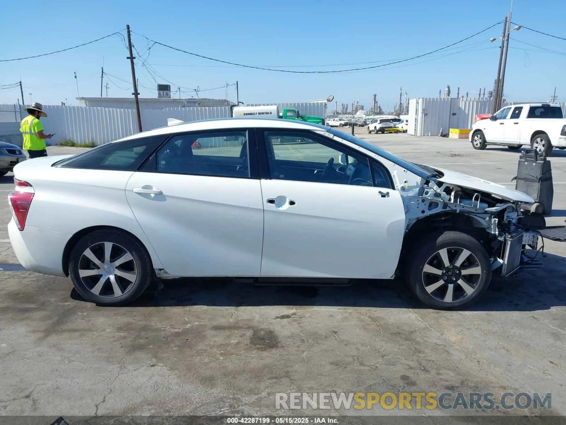 14 Photograph of a damaged car JTDBVRBD4KA006749 TOYOTA MIRAI 2019