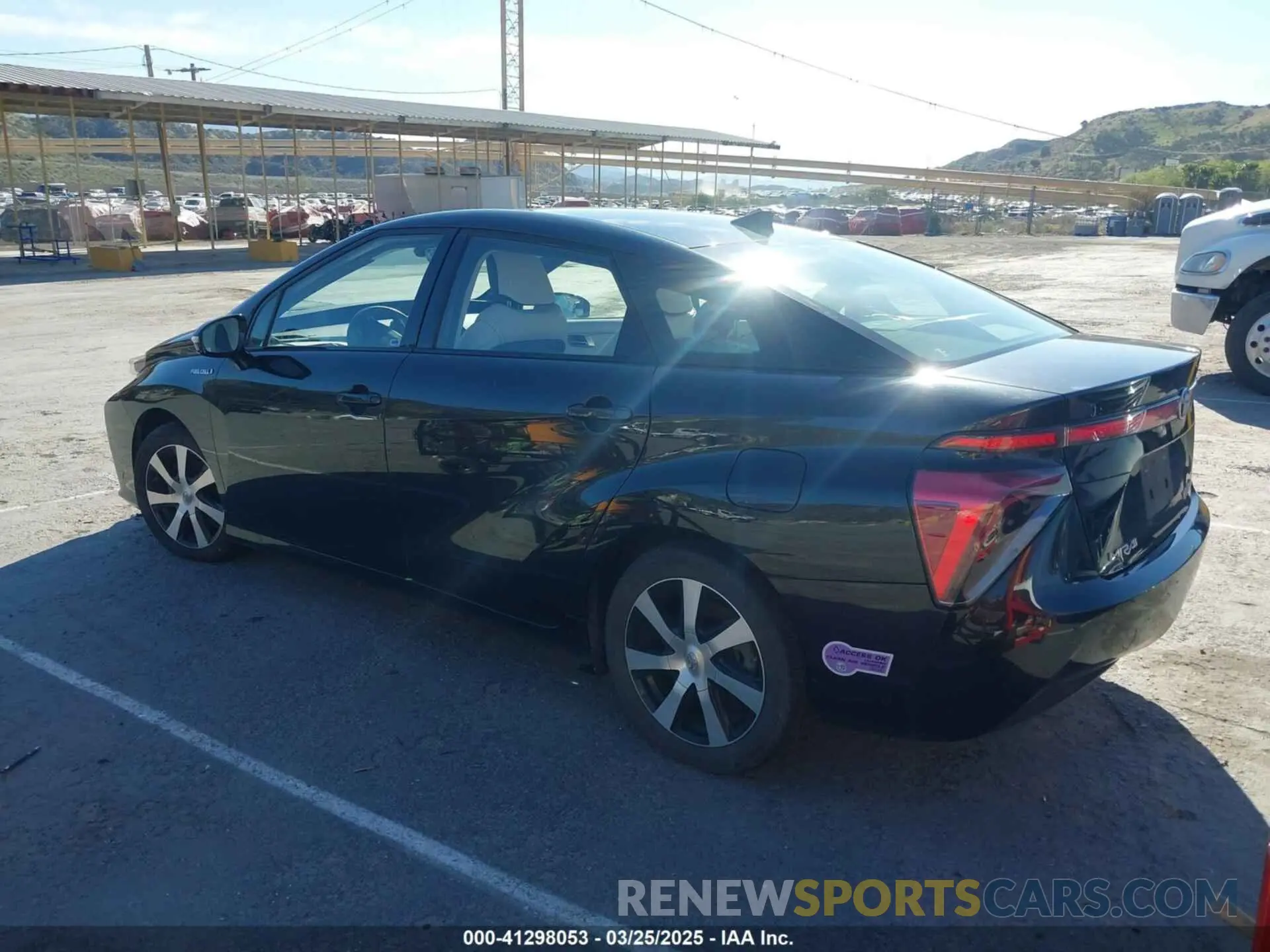 3 Фотография поврежденного автомобиля JTDBVRBD7KA006986 TOYOTA MIRAI 2019
