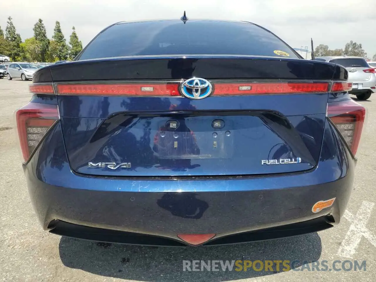 6 Photograph of a damaged car JTDBVRBD7LA008027 TOYOTA MIRAI 2020
