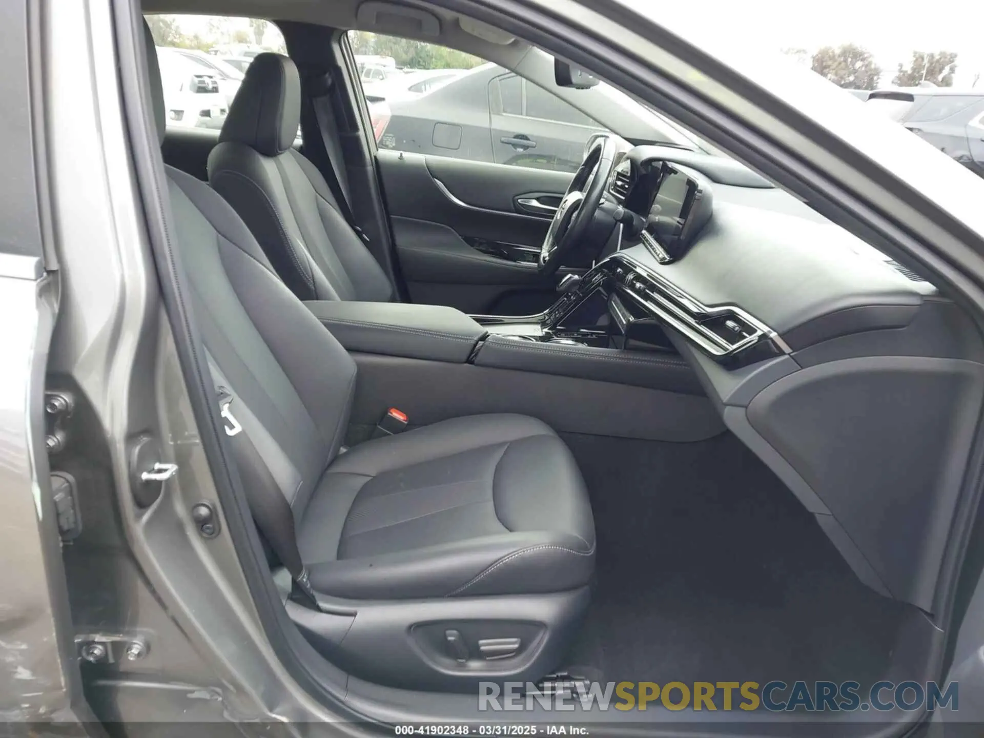 5 Photograph of a damaged car JTDAAAAA0NA004985 TOYOTA MIRAI 2022