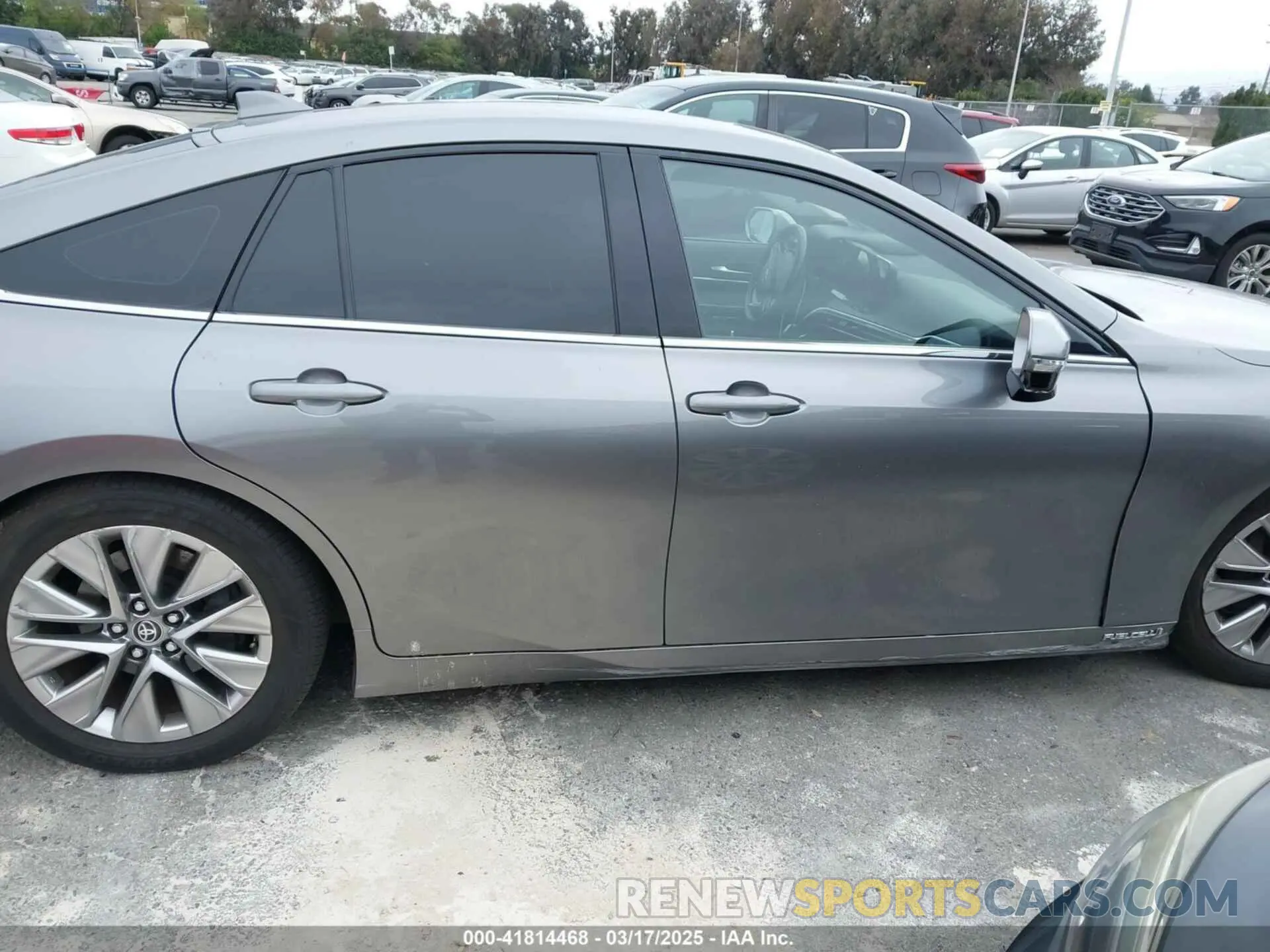 13 Photograph of a damaged car JTDAAAAA5PA007657 TOYOTA MIRAI 2023