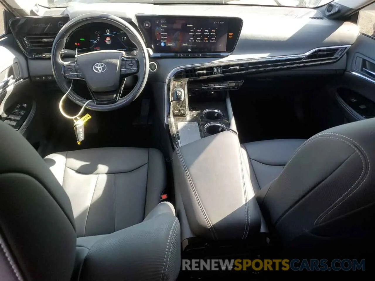 8 Photograph of a damaged car JTDAAAAA5PA009960 TOYOTA MIRAI 2023