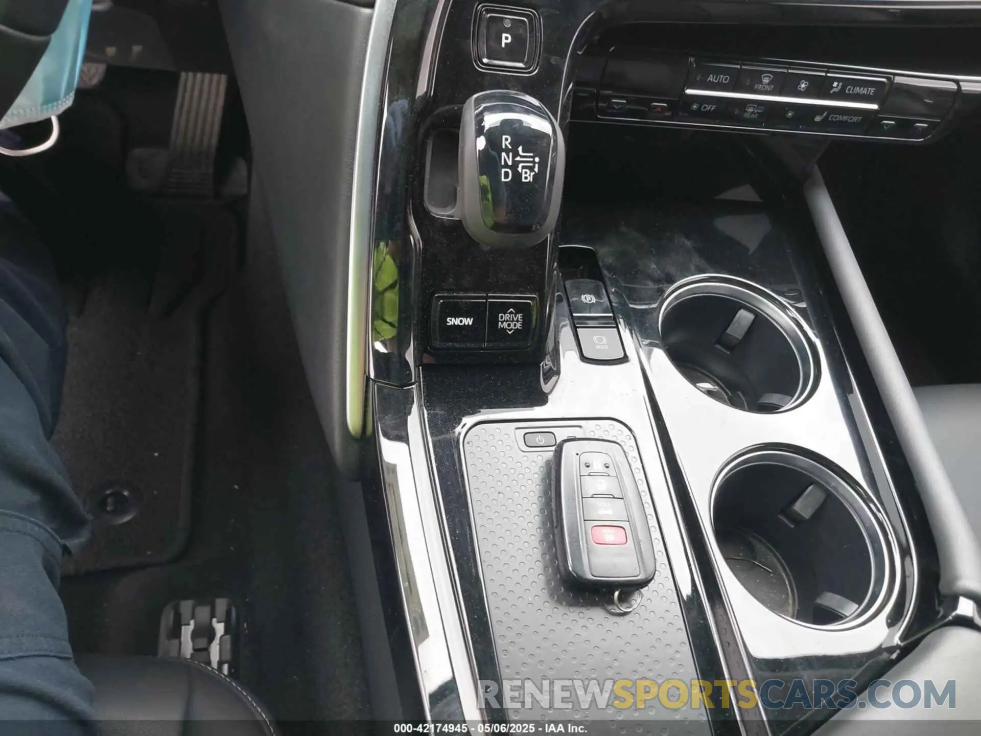 11 Photograph of a damaged car JTDAAAAA7PA007787 TOYOTA MIRAI 2023