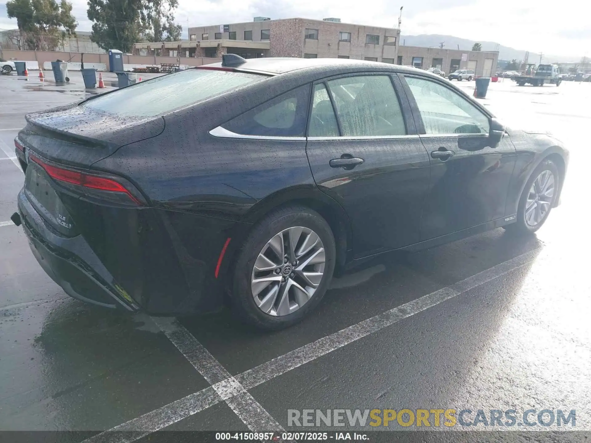 4 Photograph of a damaged car JTDAAAAA8PA008723 TOYOTA MIRAI 2023