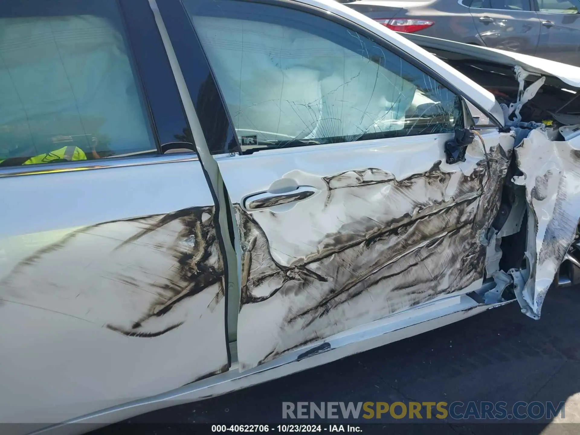 18 Photograph of a damaged car JTDAAAAA9PA009508 TOYOTA MIRAI 2023
