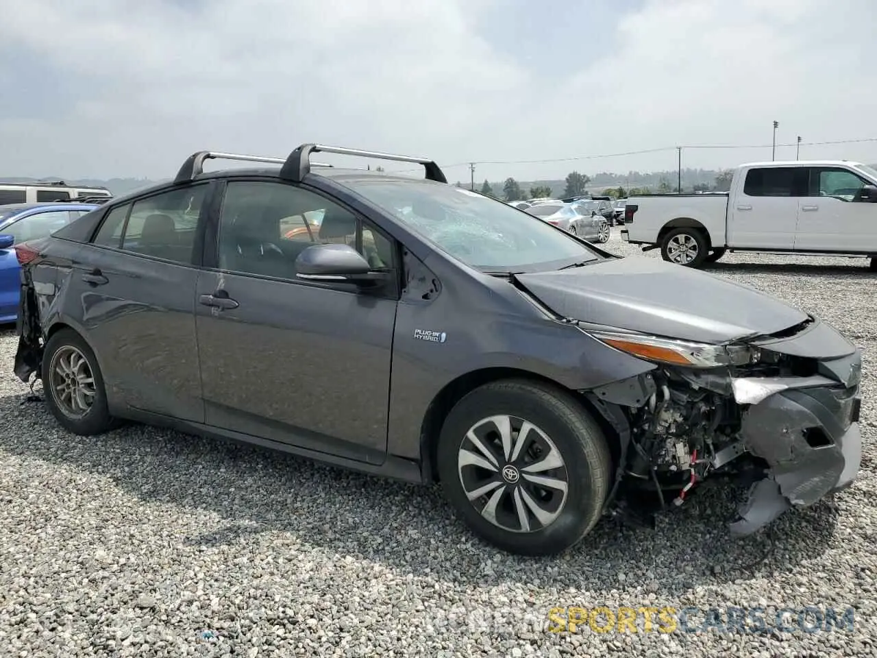 4 Фотография поврежденного автомобиля JTDKARFP1K3106926 TOYOTA PRIUS 2019