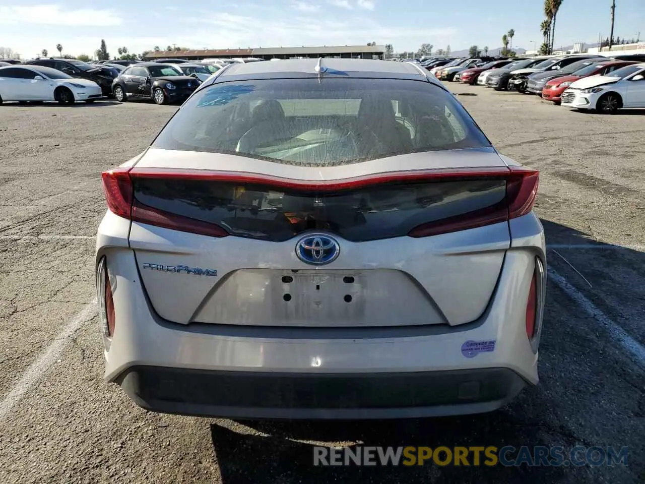 6 Фотография поврежденного автомобиля JTDKARFP3K3106992 TOYOTA PRIUS 2019