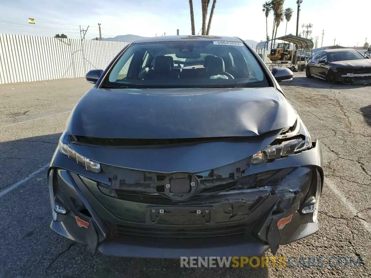 5 Фотография поврежденного автомобиля JTDKARFP9K3114689 TOYOTA PRIUS 2019