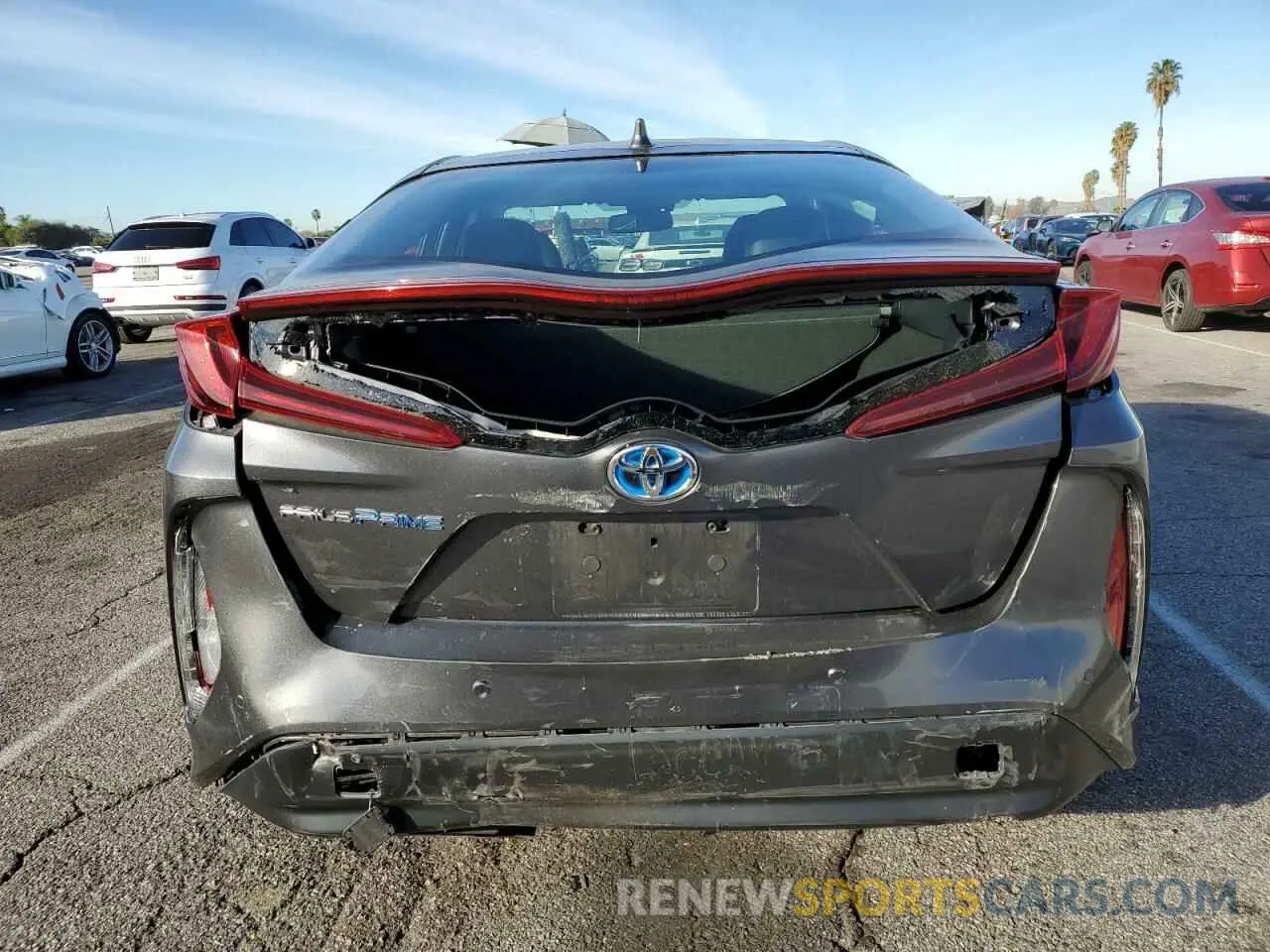 6 Фотография поврежденного автомобиля JTDKARFP9K3114689 TOYOTA PRIUS 2019