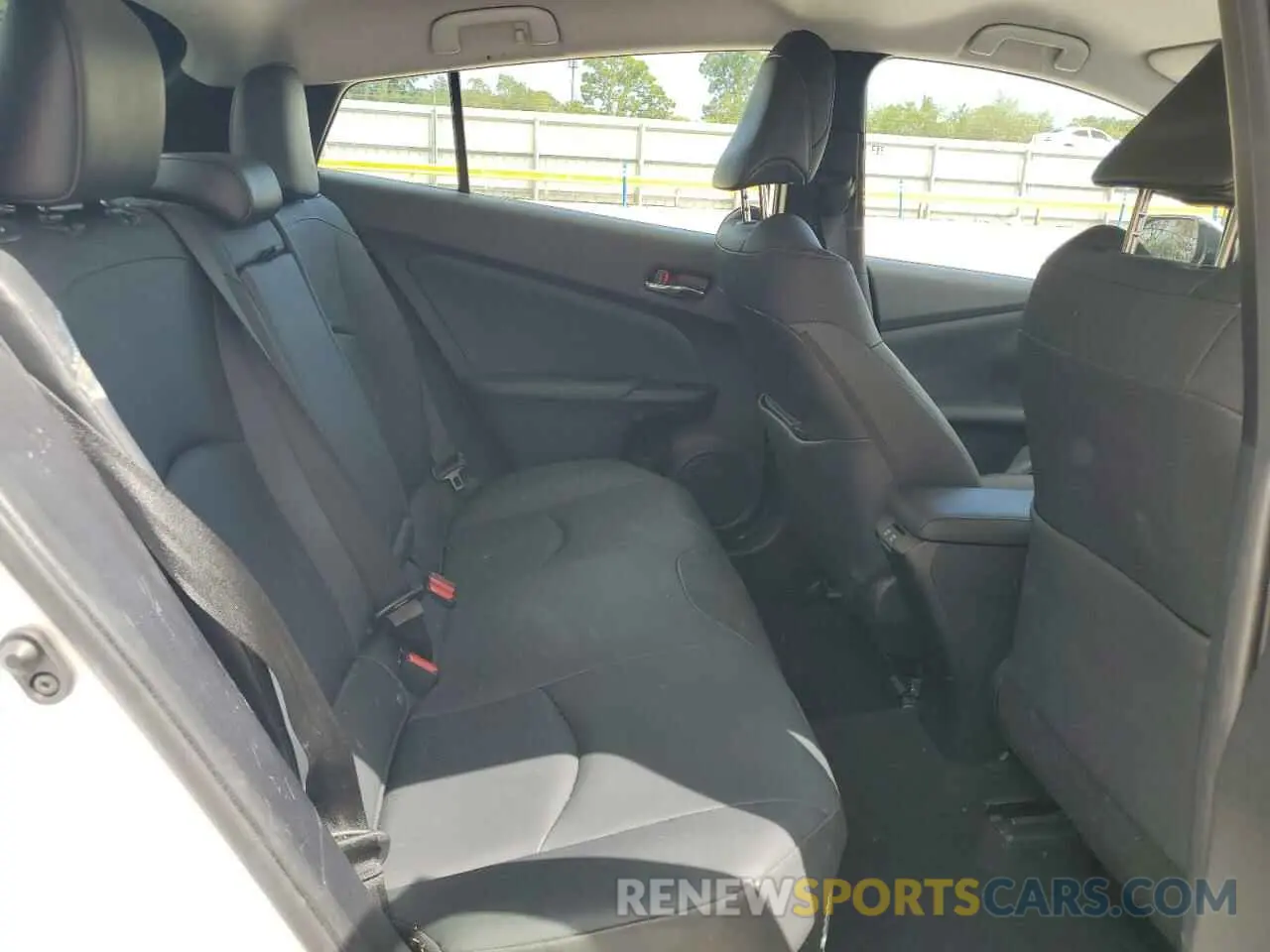 10 Photograph of a damaged car JTDKARFU0K3091311 TOYOTA PRIUS 2019