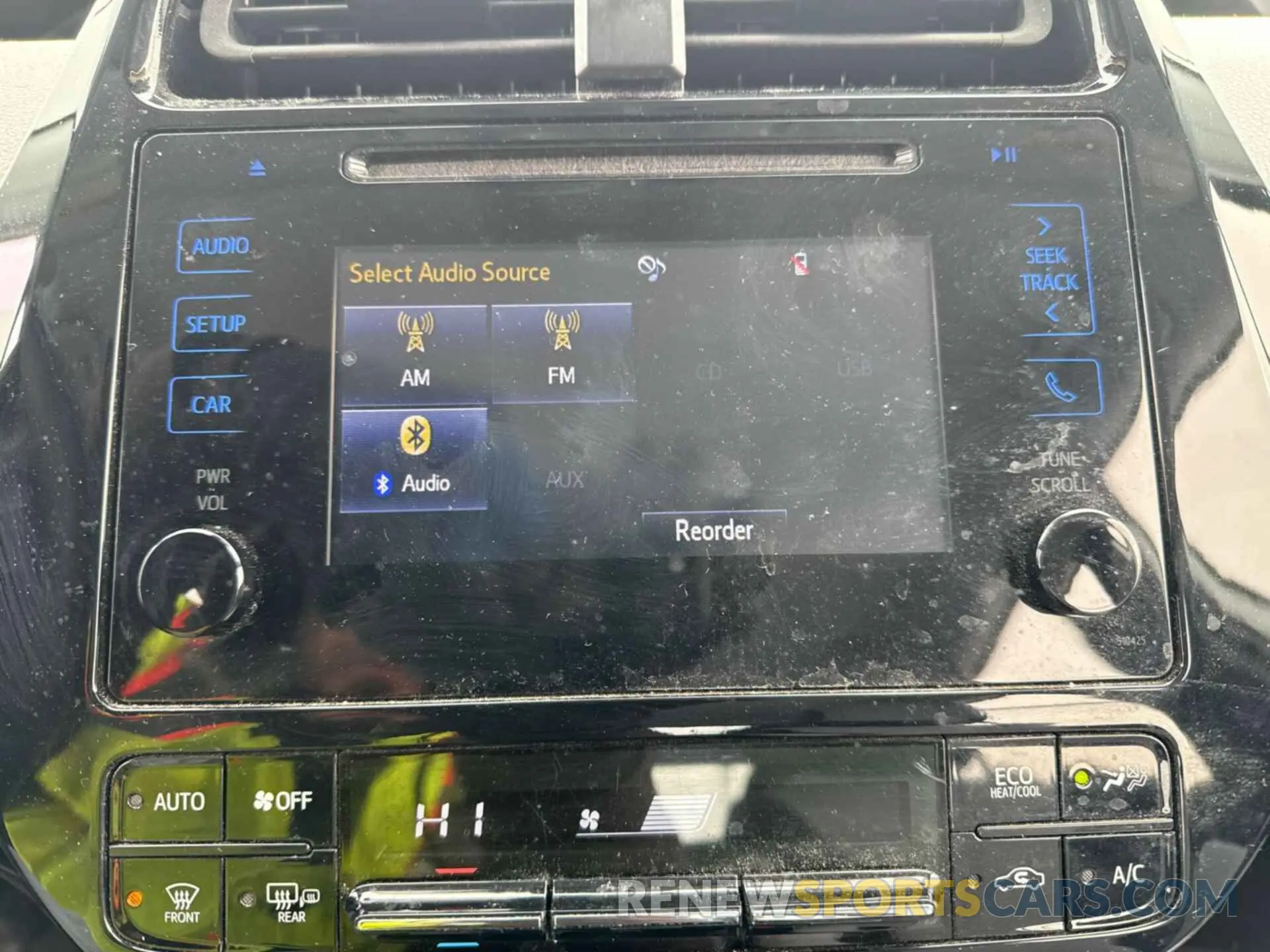 24 Фотография поврежденного автомобиля JTDKARFU1K3071195 TOYOTA PRIUS 2019