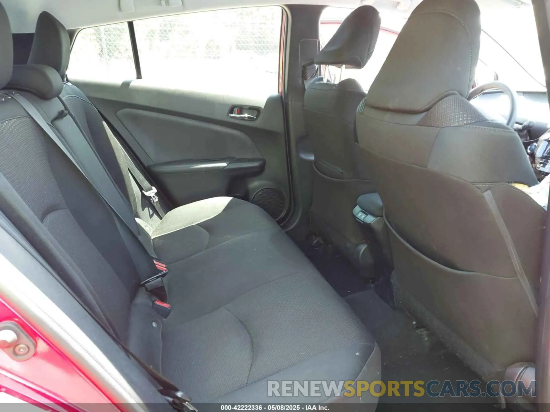 8 Фотография поврежденного автомобиля JTDKARFU1K3086702 TOYOTA PRIUS 2019