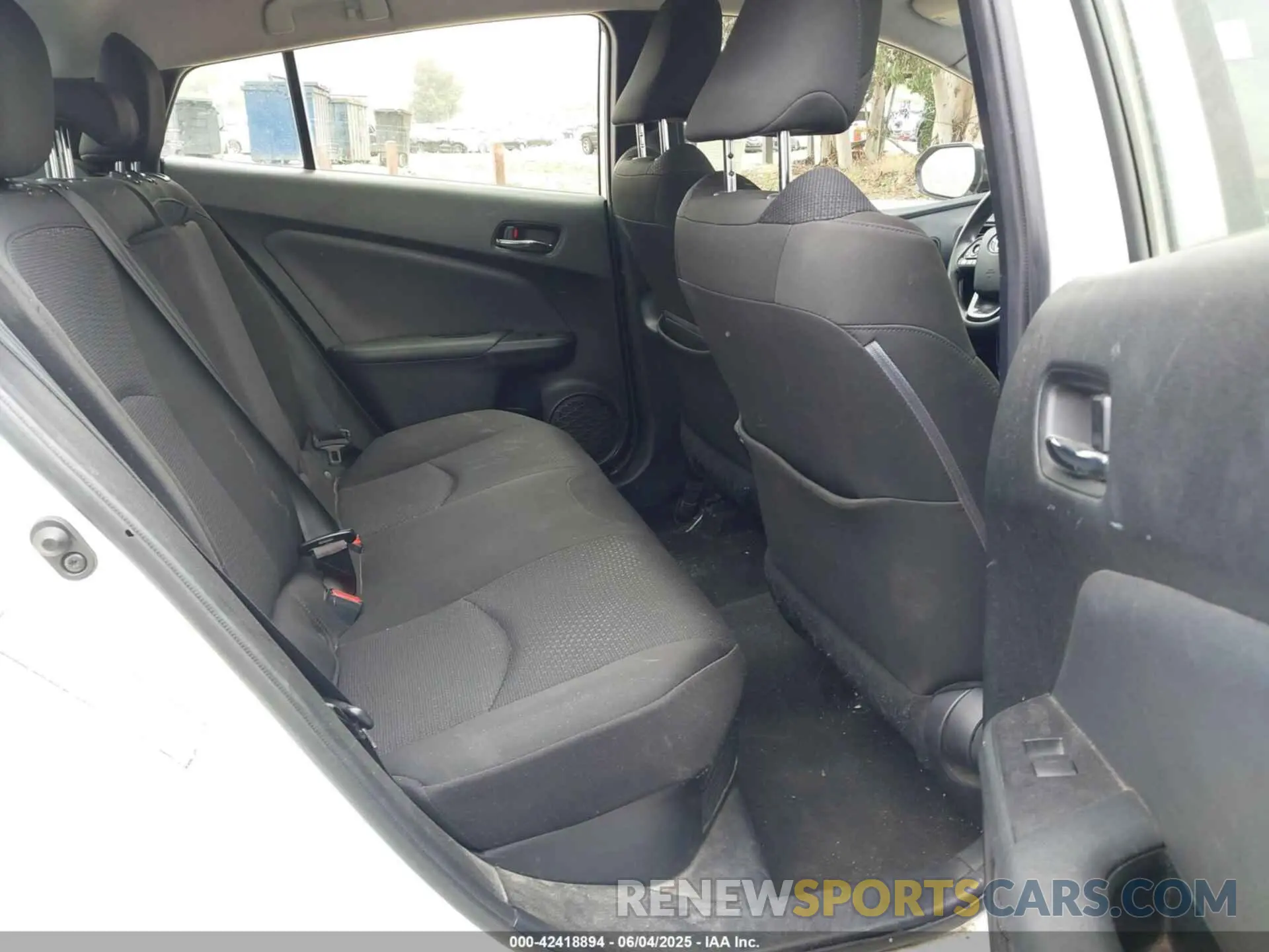 8 Photograph of a damaged car JTDKARFU1K3086859 TOYOTA PRIUS 2019