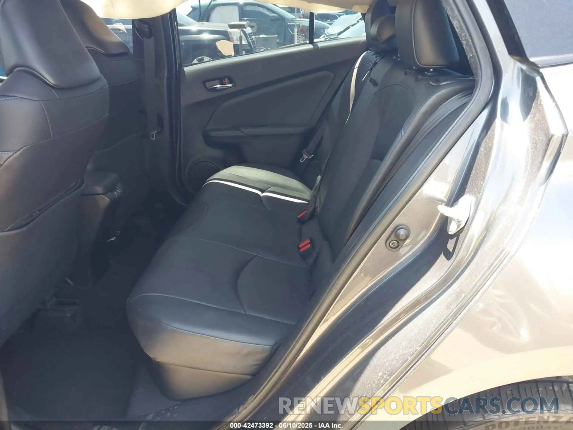 8 Photograph of a damaged car JTDKARFU1K3091222 TOYOTA PRIUS 2019