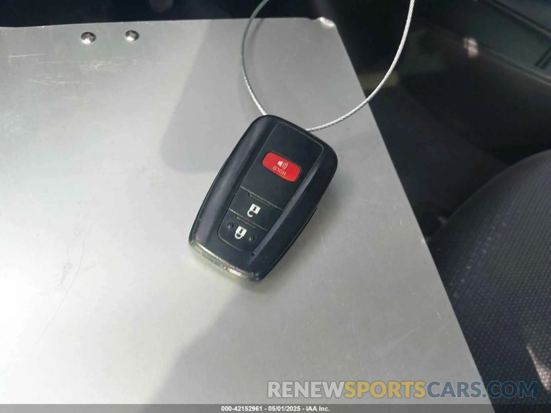11 Фотография поврежденного автомобиля JTDKARFU1K3091379 TOYOTA PRIUS 2019
