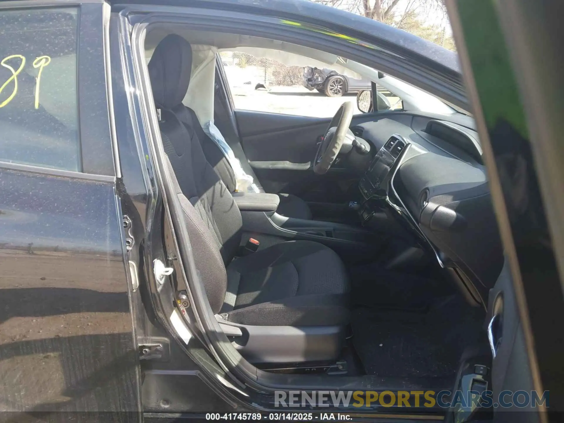 5 Photograph of a damaged car JTDKARFU1K3092063 TOYOTA PRIUS 2019
