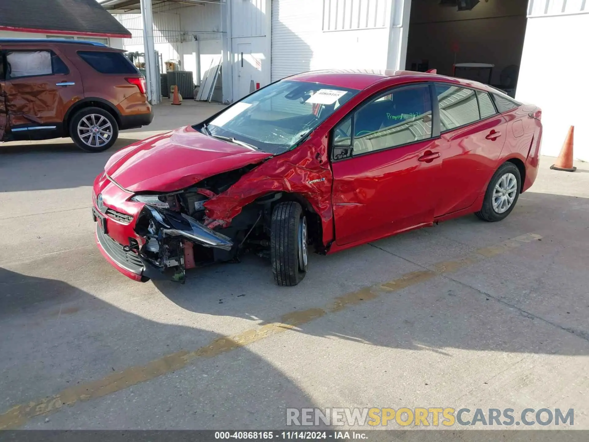 2 Фотография поврежденного автомобиля JTDKARFU1K3094332 TOYOTA PRIUS 2019