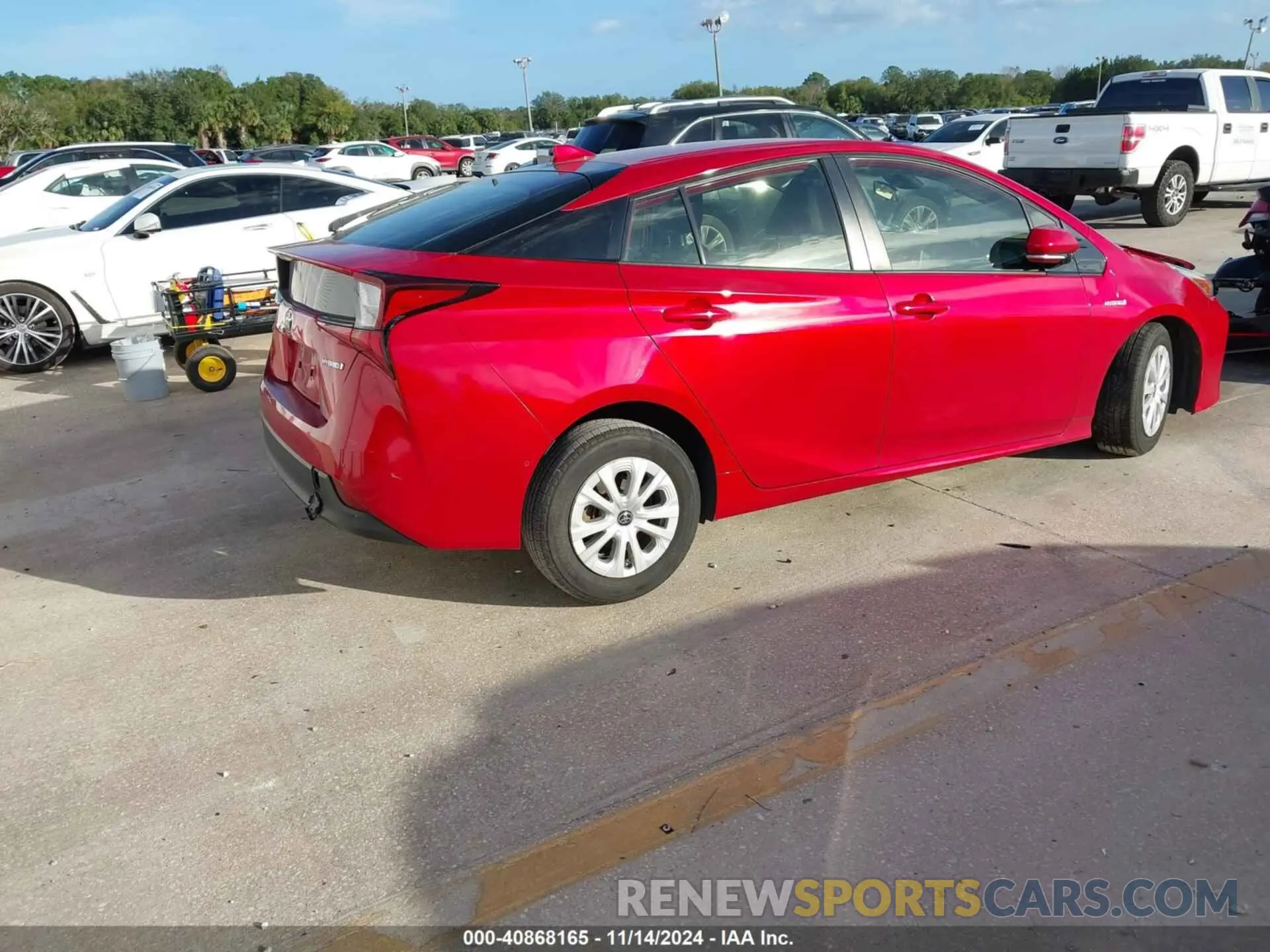 4 Фотография поврежденного автомобиля JTDKARFU1K3094332 TOYOTA PRIUS 2019