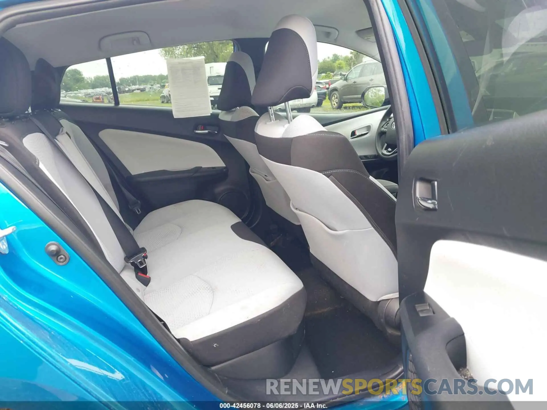 8 Фотография поврежденного автомобиля JTDKARFU2K3079211 TOYOTA PRIUS 2019