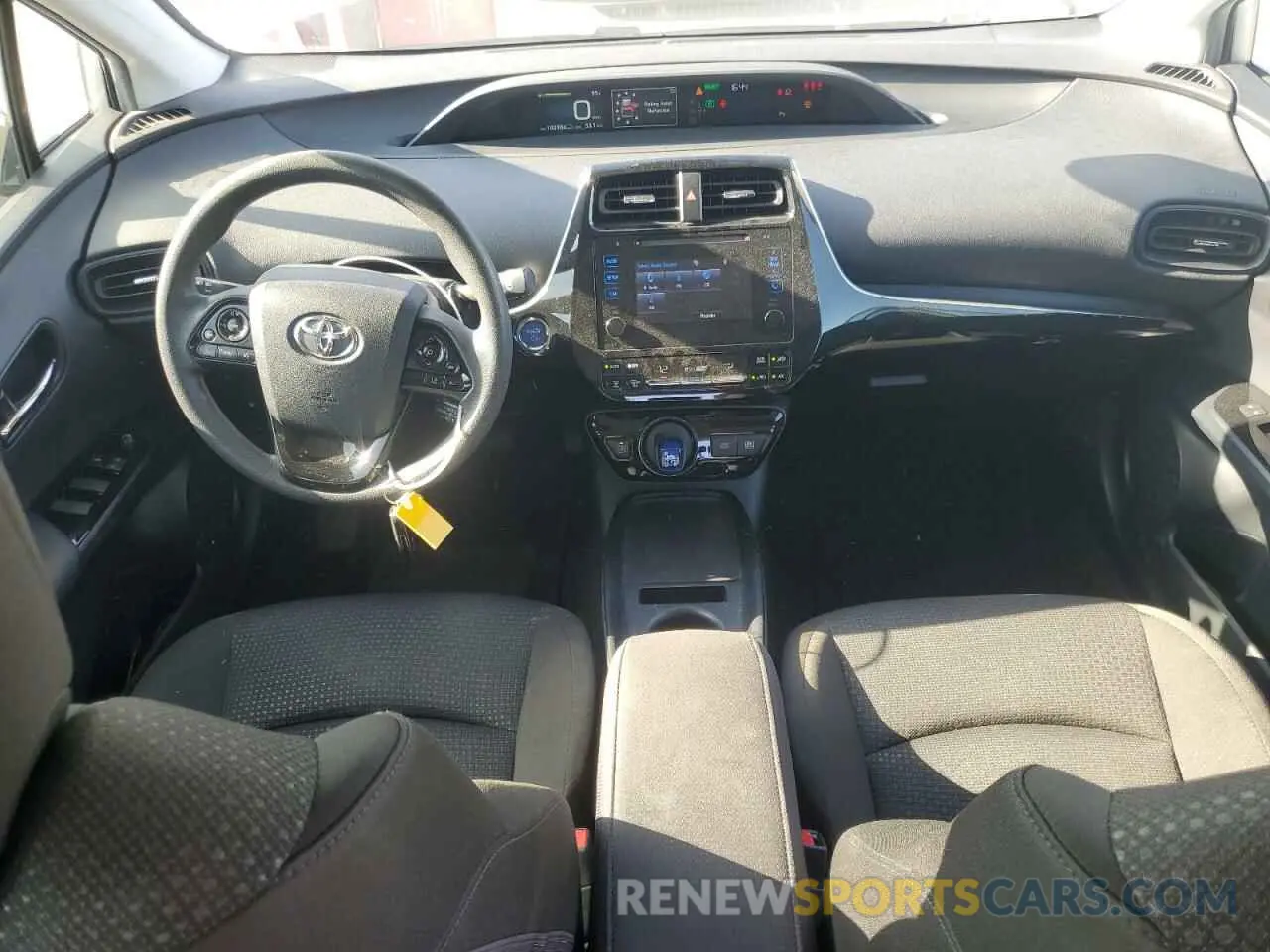 8 Фотография поврежденного автомобиля JTDKARFU3K3075619 TOYOTA PRIUS 2019