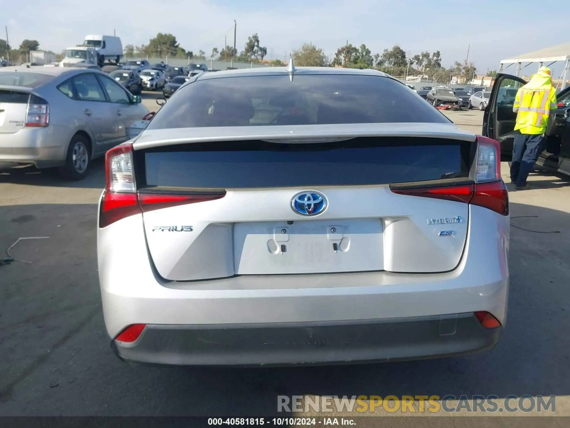 16 Photograph of a damaged car JTDKARFU4K3081347 TOYOTA PRIUS 2019
