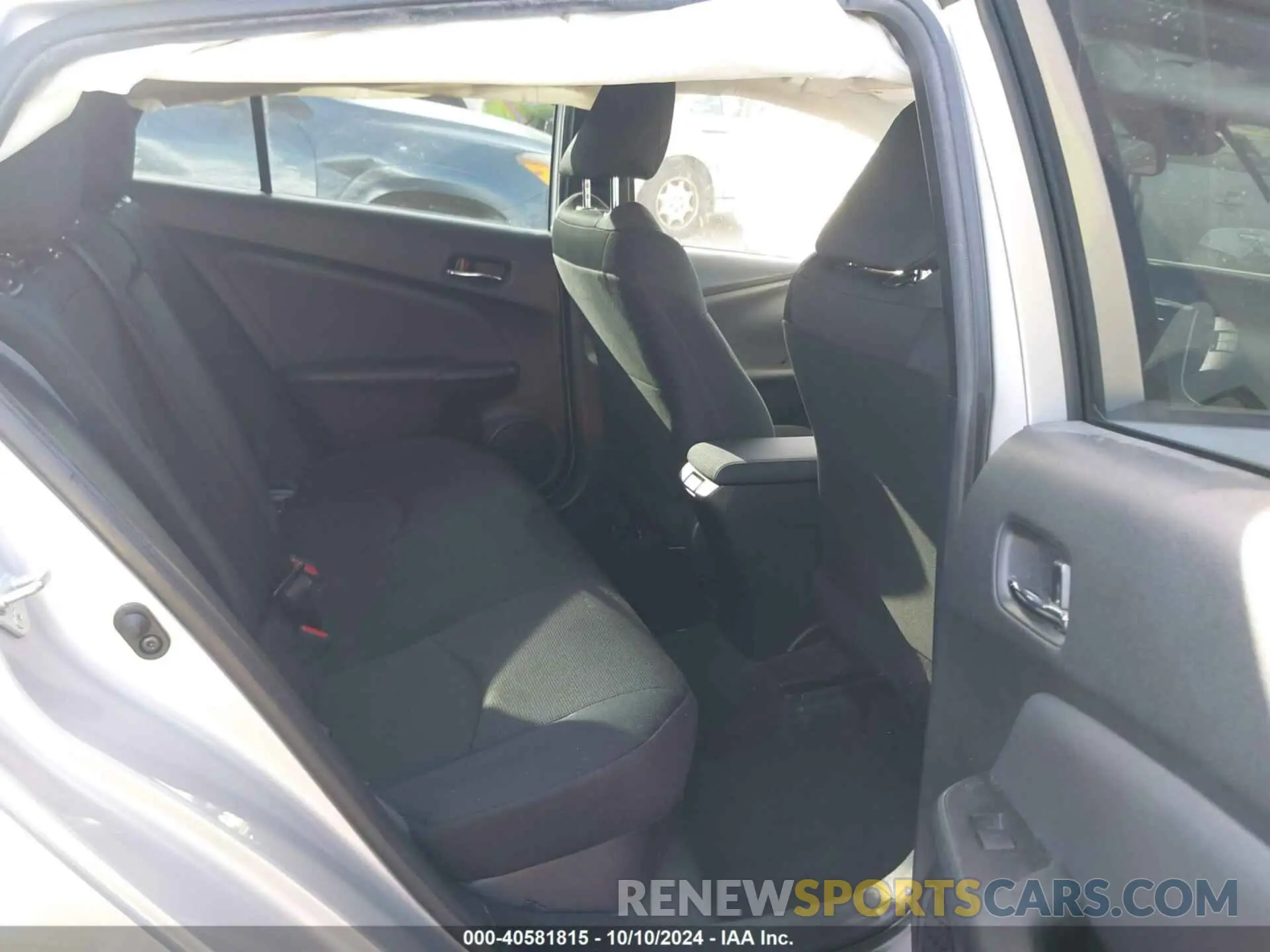 8 Photograph of a damaged car JTDKARFU4K3081347 TOYOTA PRIUS 2019
