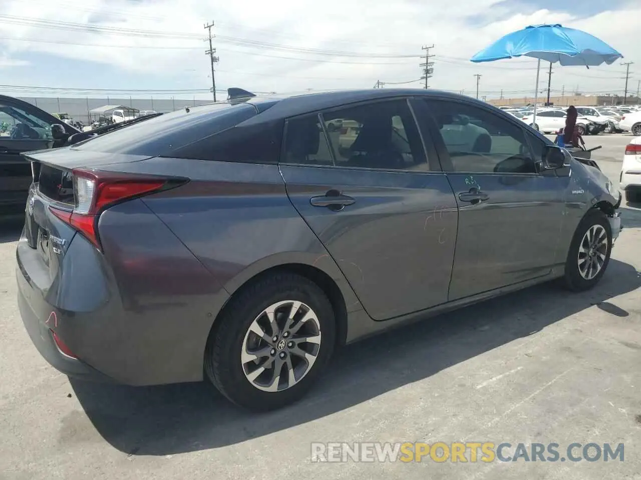 3 Фотография поврежденного автомобиля JTDKARFU4K3098262 TOYOTA PRIUS 2019