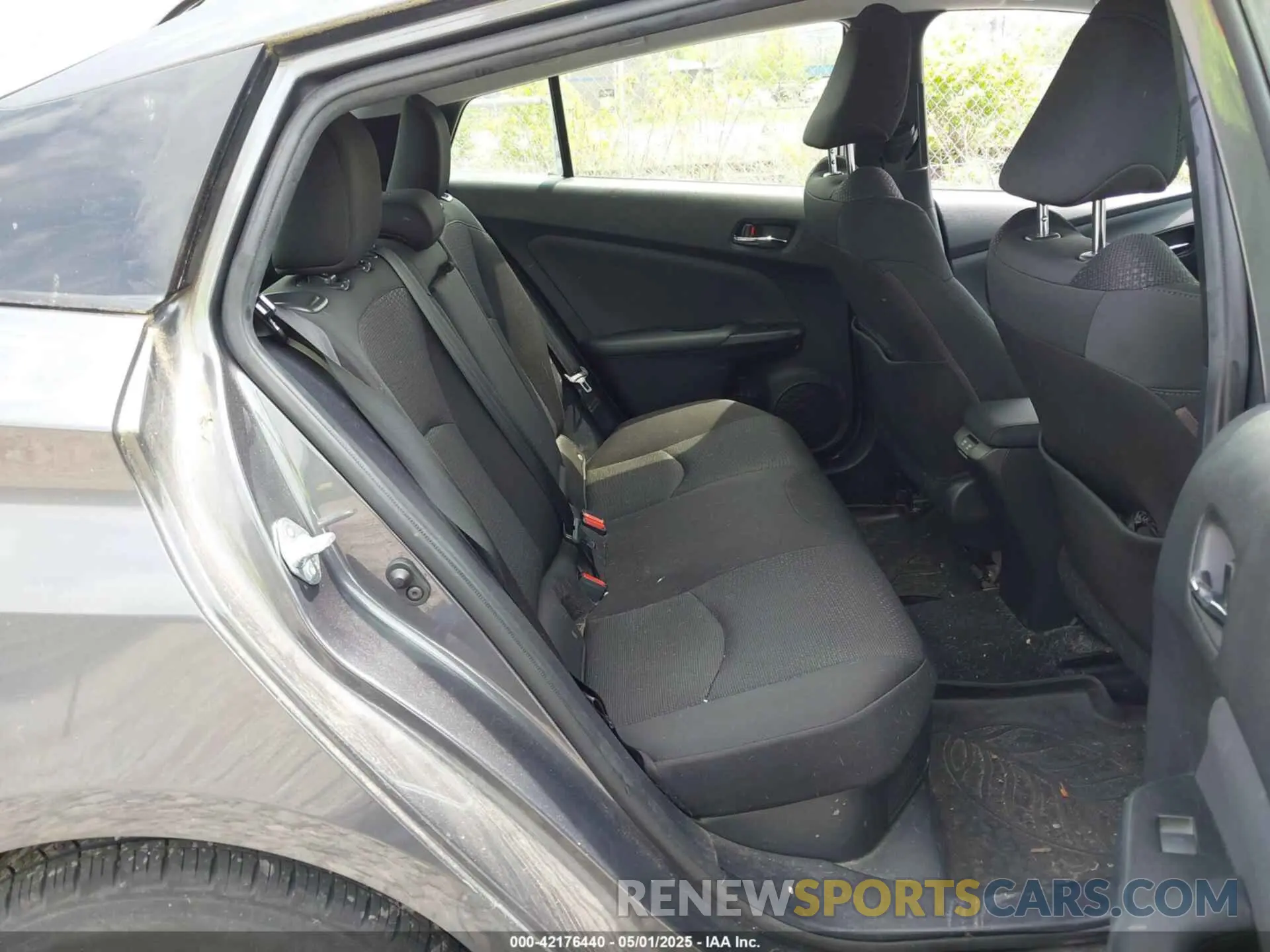 8 Фотография поврежденного автомобиля JTDKARFU5K3096732 TOYOTA PRIUS 2019