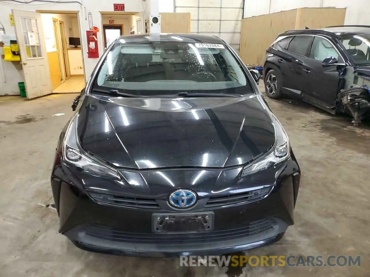 5 Фотография поврежденного автомобиля JTDKARFU6K3070446 TOYOTA PRIUS 2019