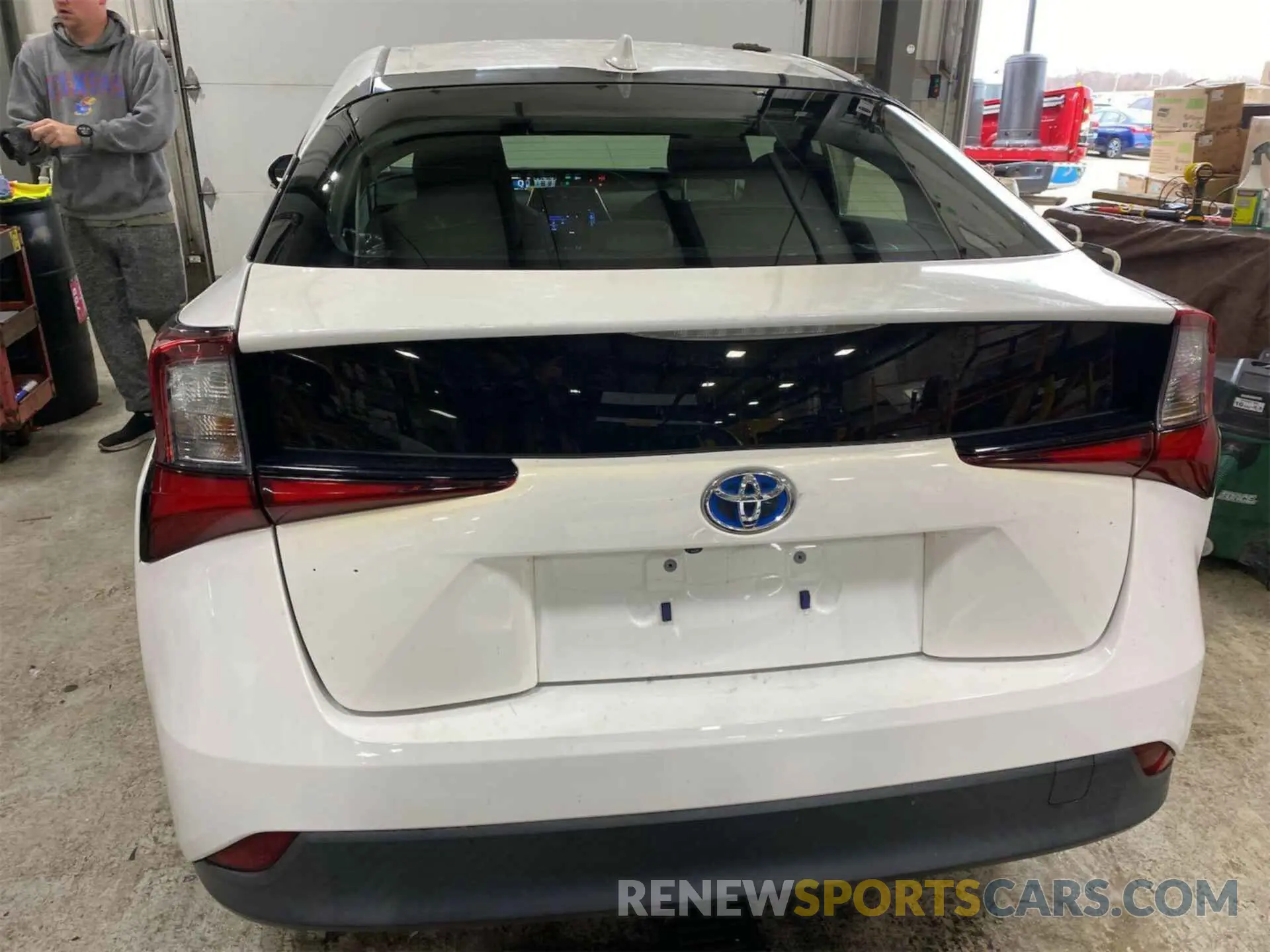18 Photograph of a damaged car JTDKARFU6K3089689 TOYOTA PRIUS 2019