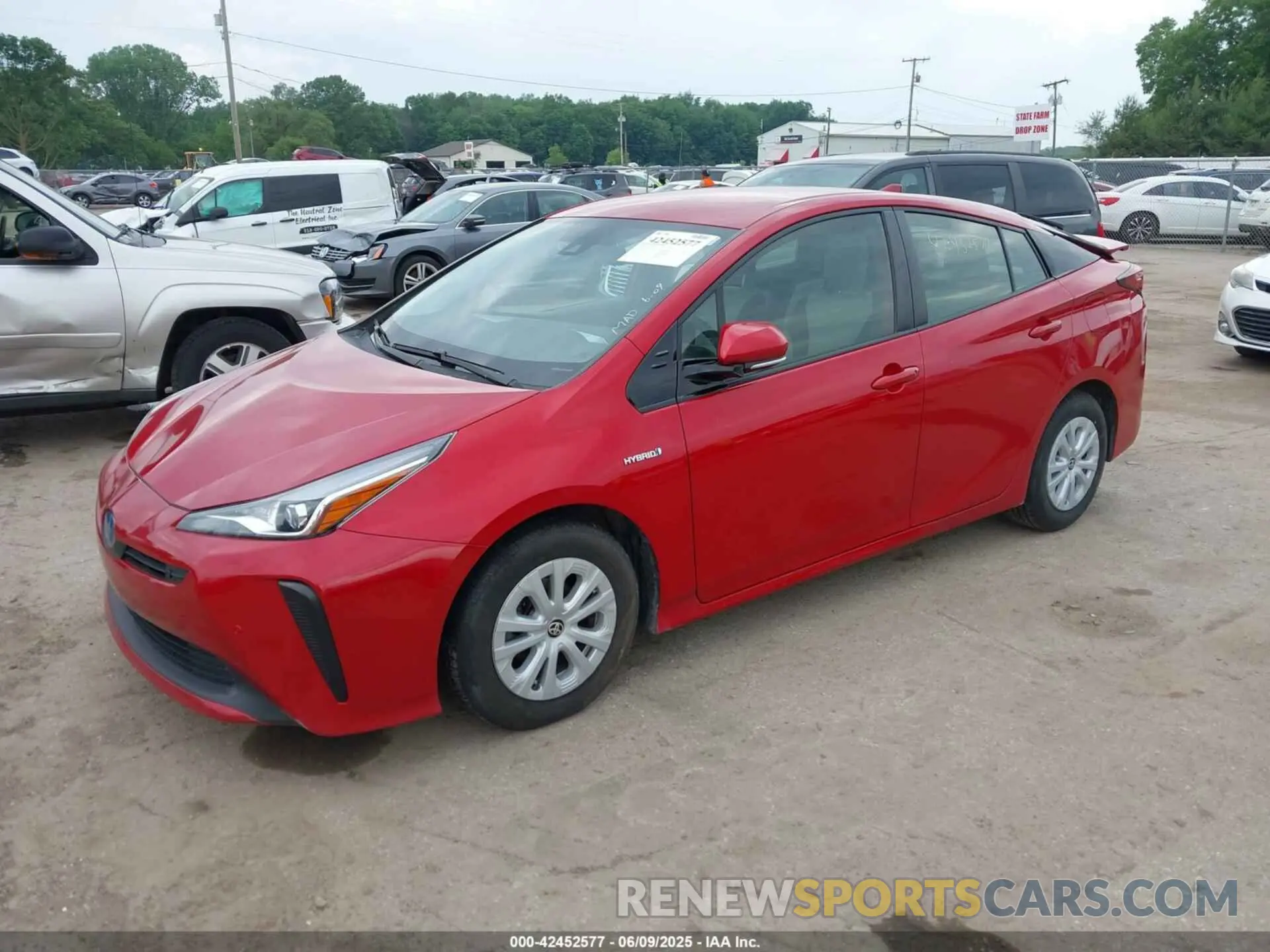 2 Фотография поврежденного автомобиля JTDKARFU7K3093556 TOYOTA PRIUS 2019