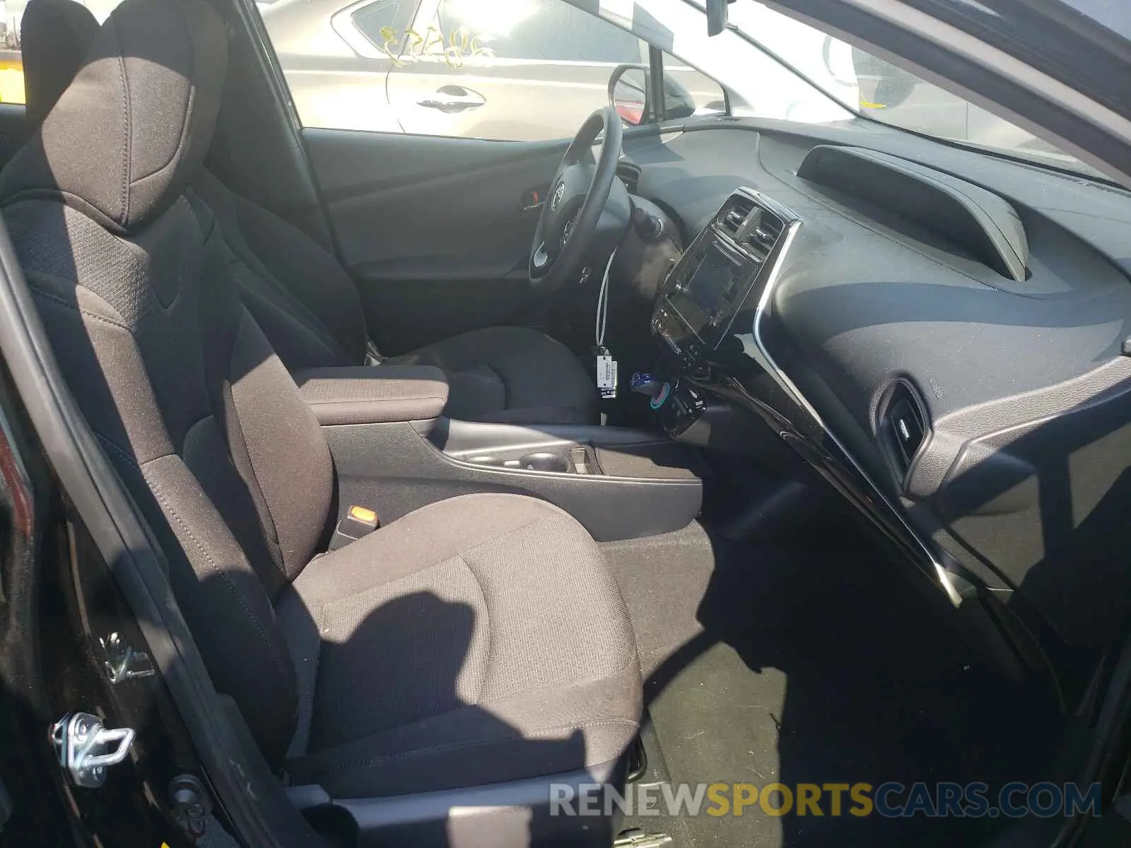 5 Photograph of a damaged car JTDKARFU8K3075549 TOYOTA PRIUS 2019